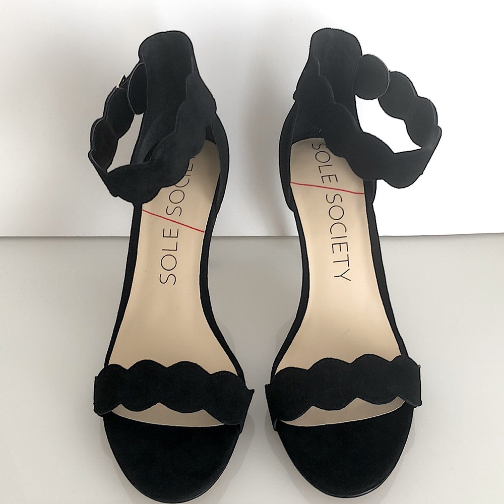 Sole Society So-Pia Black Suede Heels Size 7.5